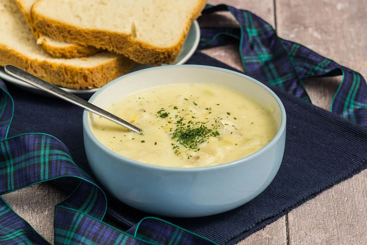 Soupe de haddock fumé (scottish cullen skink)